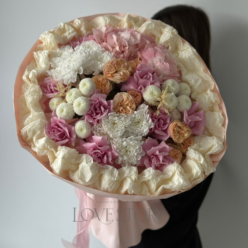Микс букет с Гортензиями 