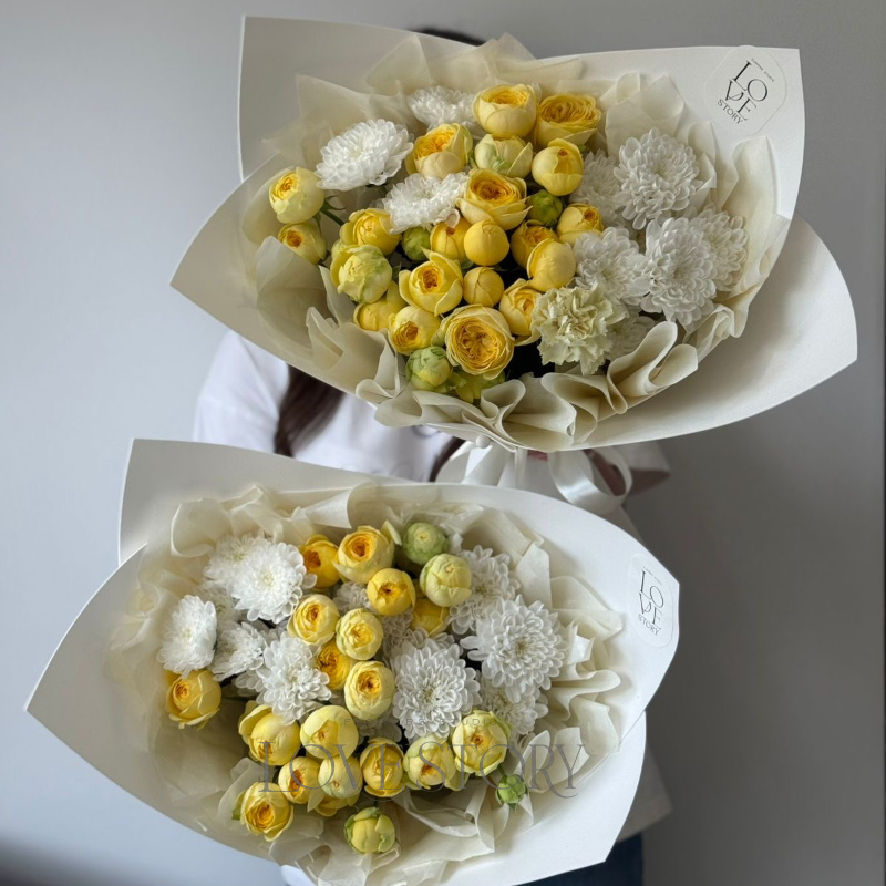 Микс с желтыми кустовыми розами Пиони Бабблз 3
