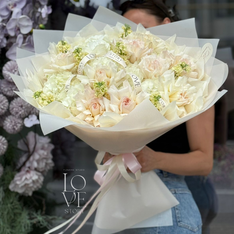Нежный микс с Охарой и гортензиями 1