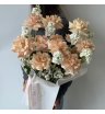 Розы Квиксенд с маттиолой в коробке 1
