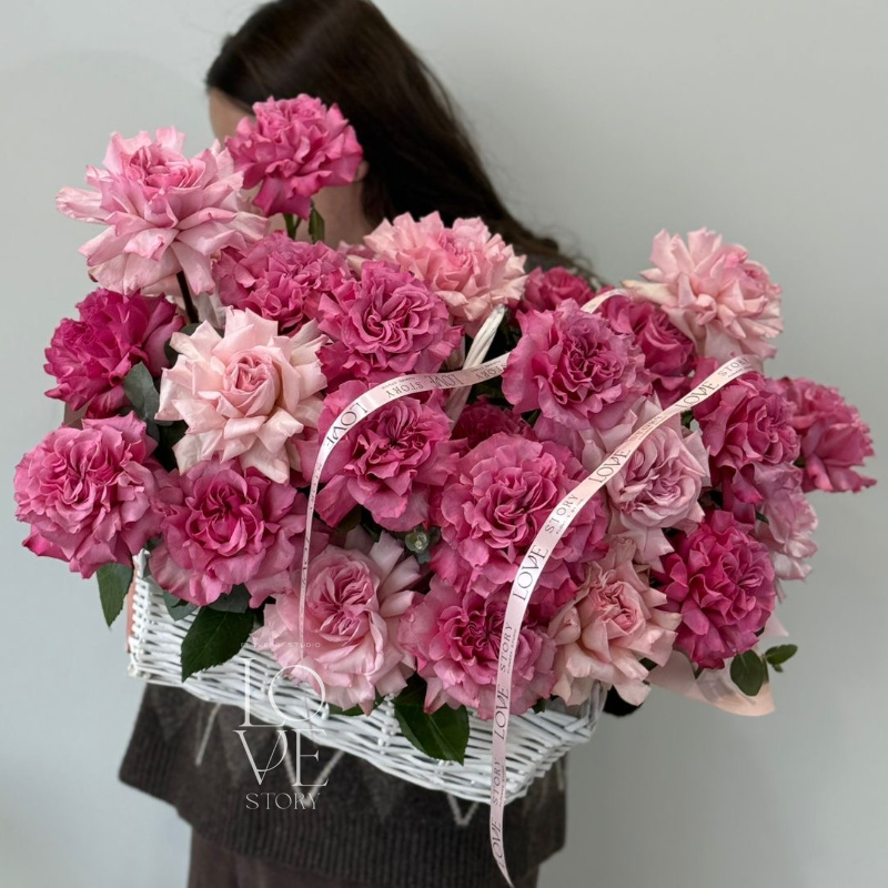 Корзина с вывернутыми Кантри Блюз и Пинк Охара