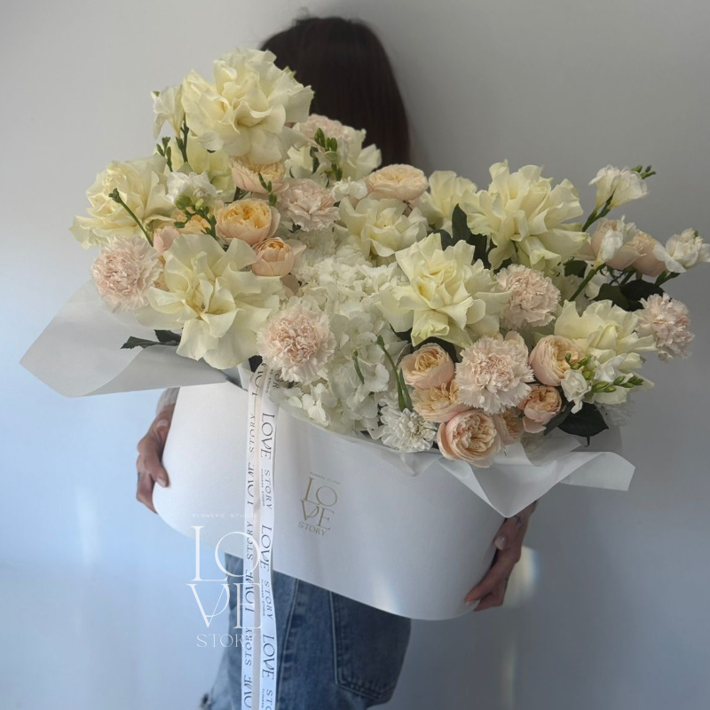 Коробка в нежно кремовых оттенках 1