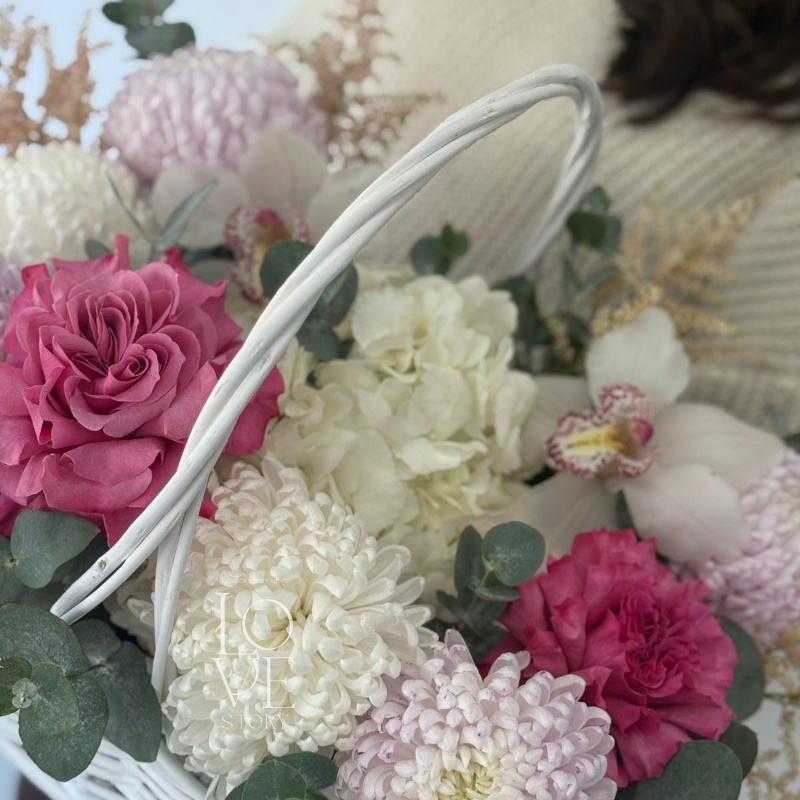 Корзина со светло фиолетовыми бигуди 2