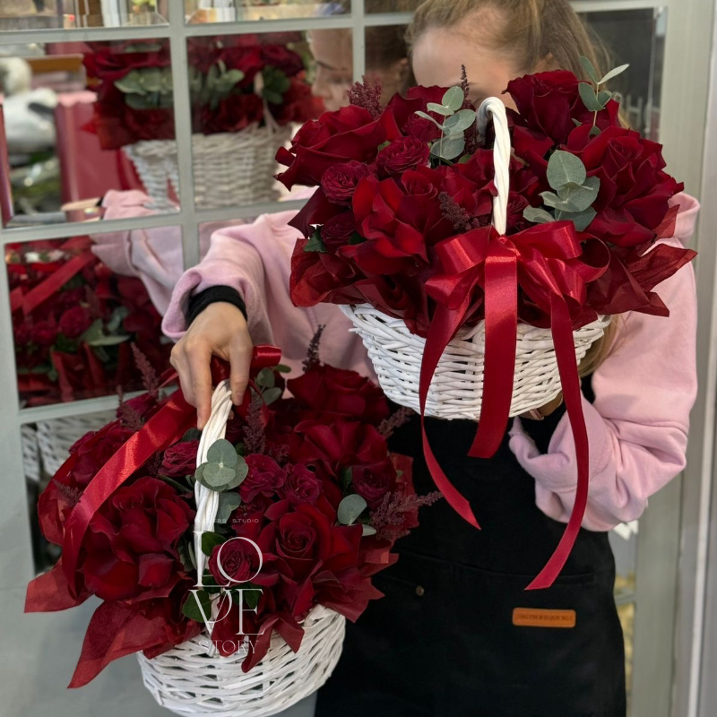 Алая корзинка мини  1