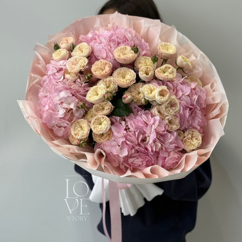 Роял блаш и гортензии