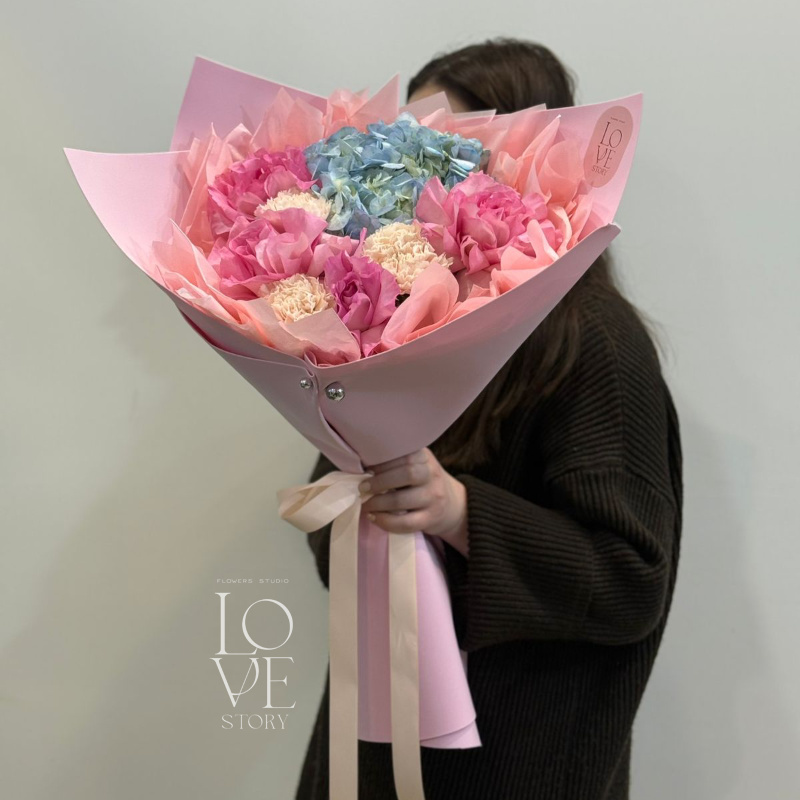 Ярко розовый микс с голубой Гортензией  1