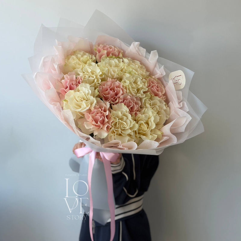 Вывернутые розы Мондиаль и Фруттето